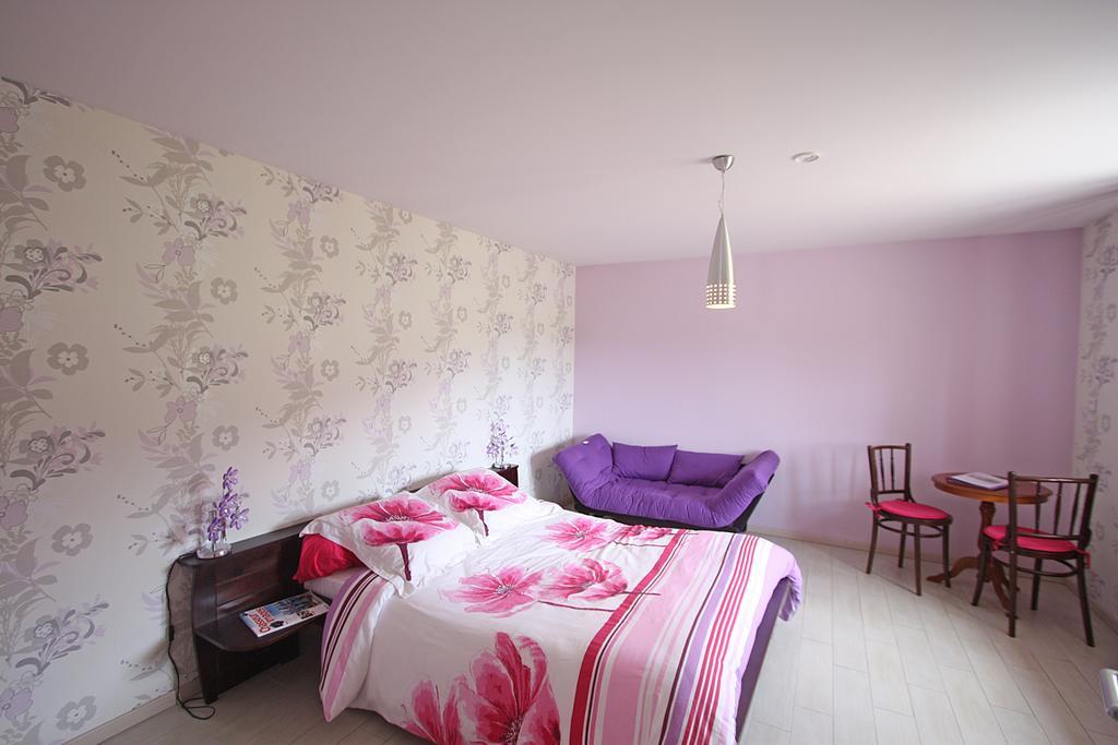 Chambres Et Table D'Hotes La Trottelee Bellefontaine  Szoba fotó